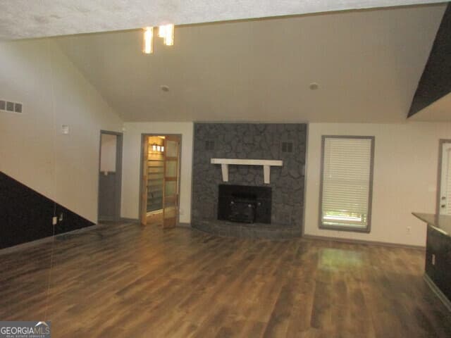 4 bedroom, 3 bathroom, 1,860 sq ft single family residence for sale at 7041 Babbling Brook Drive, Jonesboro, GA 30236 — photo 3