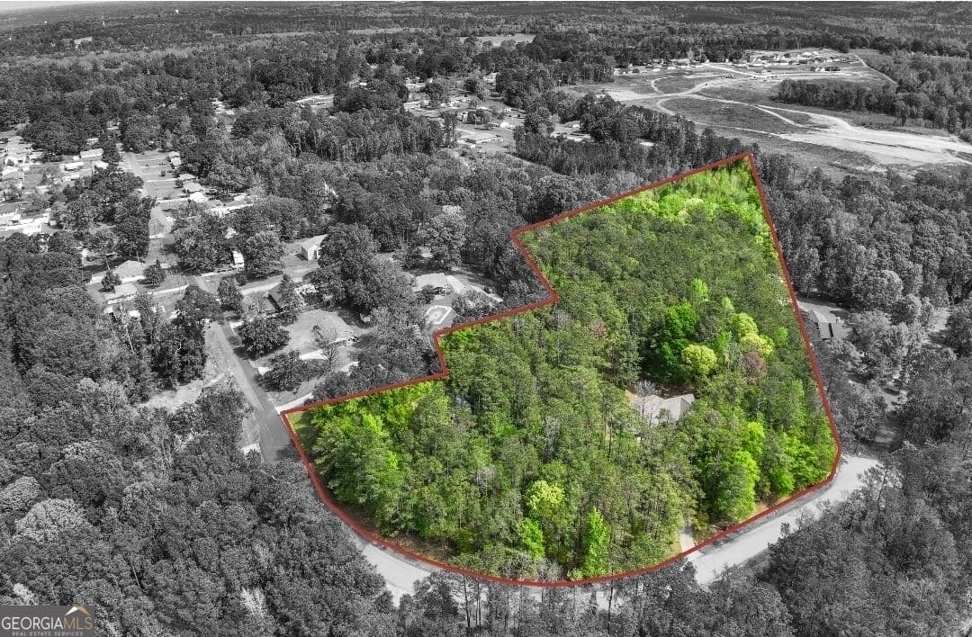 4 bedroom, 2 bathroom, 2,580 sq ft single family residence for sale at 3534 15th Avenue, Valley, AL 36854 — photo 7