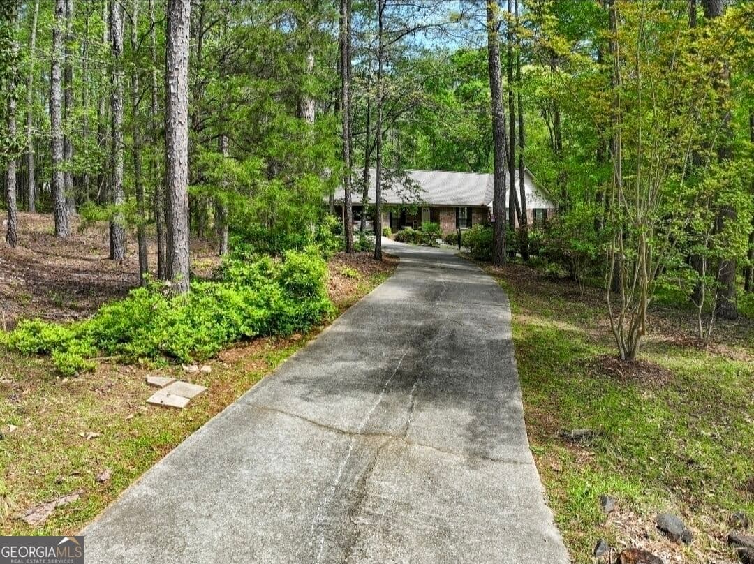 4 bedroom, 2 bathroom, 2,580 sq ft single family residence for sale at 3534 15th Avenue, Valley, AL 36854 — photo 3
