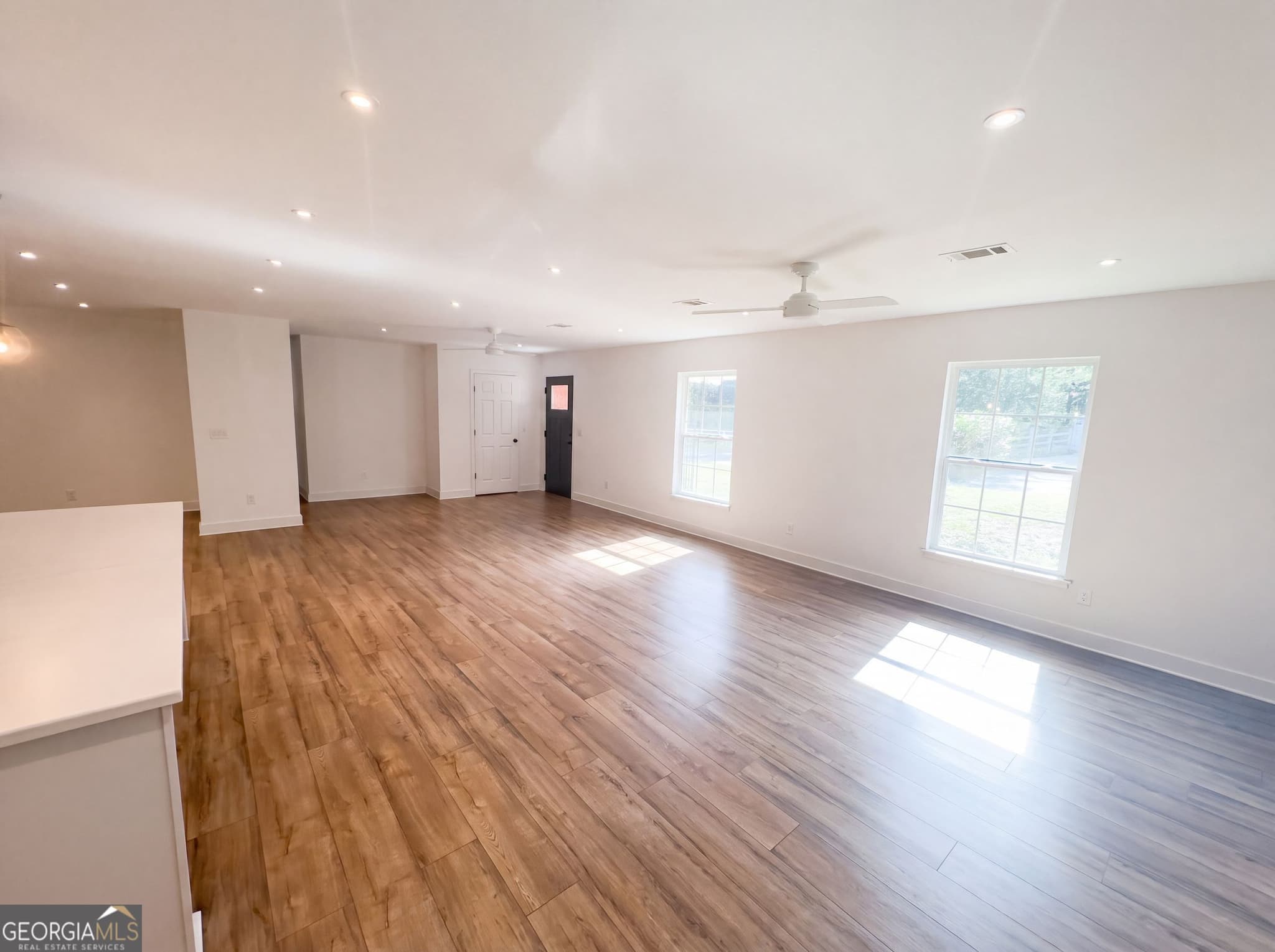 4 bedroom, 3.5 bathroom, 3,062 sq ft single family residence for sale at 1625 Windsor Drive, Waycross, GA 31501 — photo 10