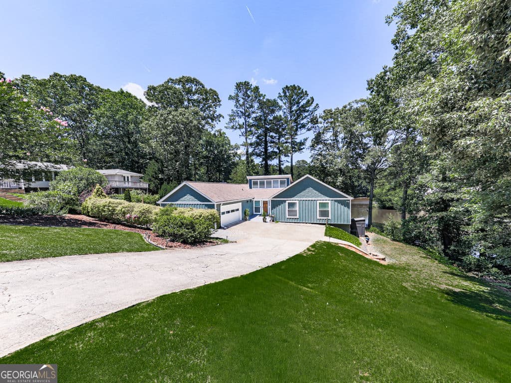 4 bedroom, 3 bathroom, 3,852 sq ft single family residence sold at 3187 Wicks Lake Drive, Marietta, GA 30062