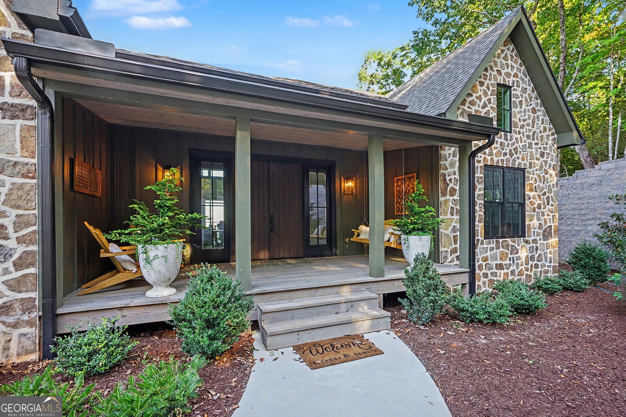5 bedroom, 4.5 bathroom, 5,280 sq ft single family residence for sale at 1095 Rabun Bluffs Drive, Lakemont, GA 30552 — photo 3