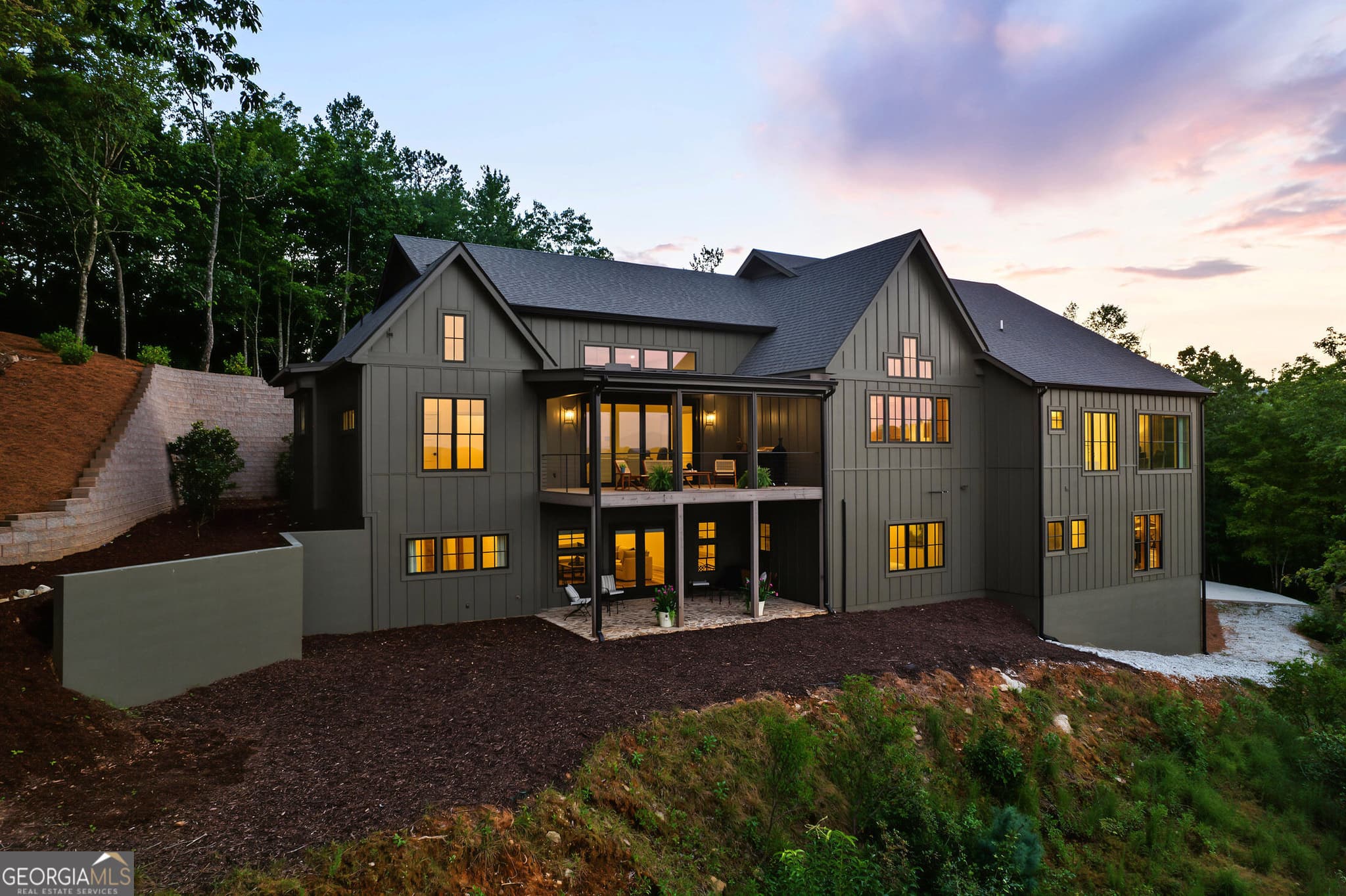5 bedroom, 4.5 bathroom, 5,280 sq ft single family residence for sale at 1095 Rabun Bluffs Drive, Lakemont, GA 30552 — photo 9