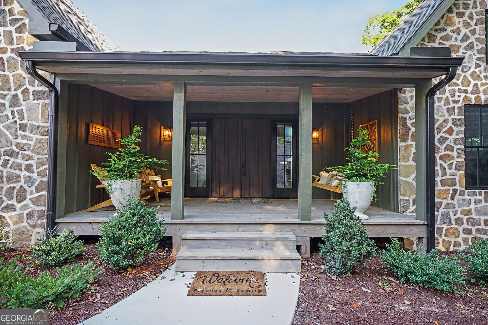 5 bedroom, 4.5 bathroom, 5,280 sq ft single family residence for sale at 1095 Rabun Bluffs Drive, Lakemont, GA 30552 — photo 4