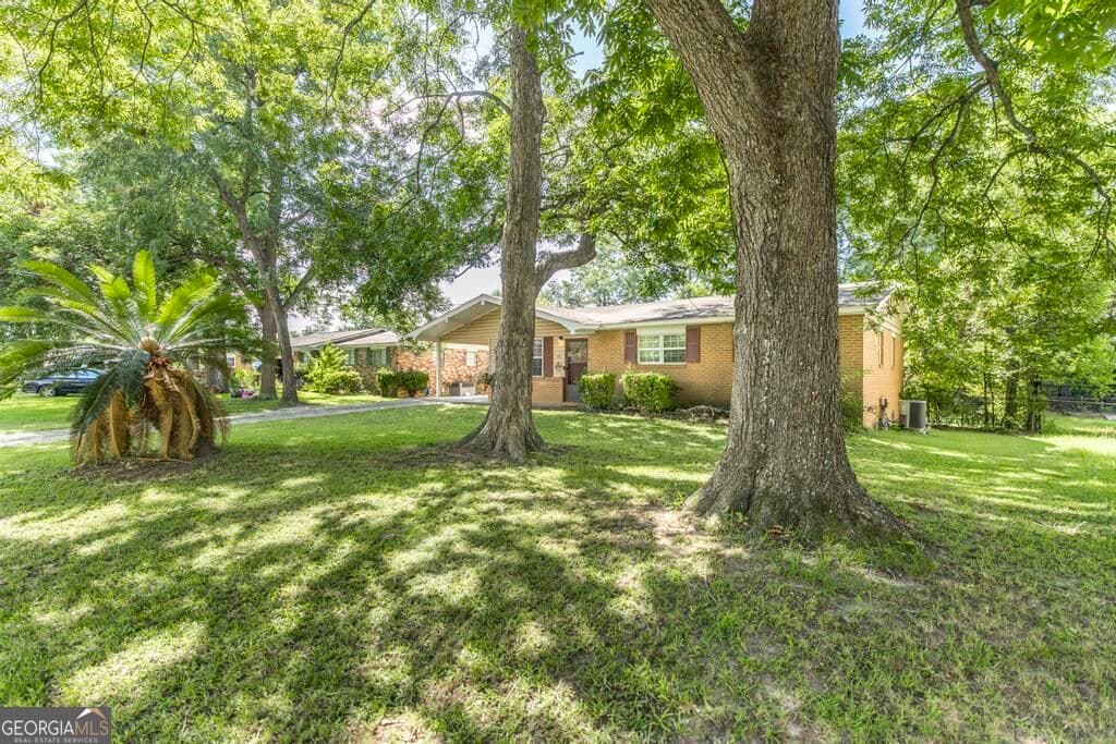 3 bedroom, 1.5 bathroom, 1,162 sq ft single family residence for sale at 116 Sonja Drive, Warner Robins, GA 31088 — photo 3