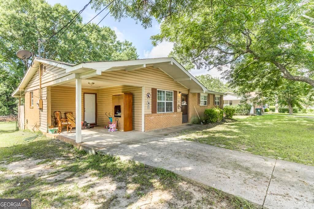 3 bedroom, 1.5 bathroom, 1,162 sq ft single family residence for sale at 116 Sonja Drive, Warner Robins, GA 31088 — photo 5