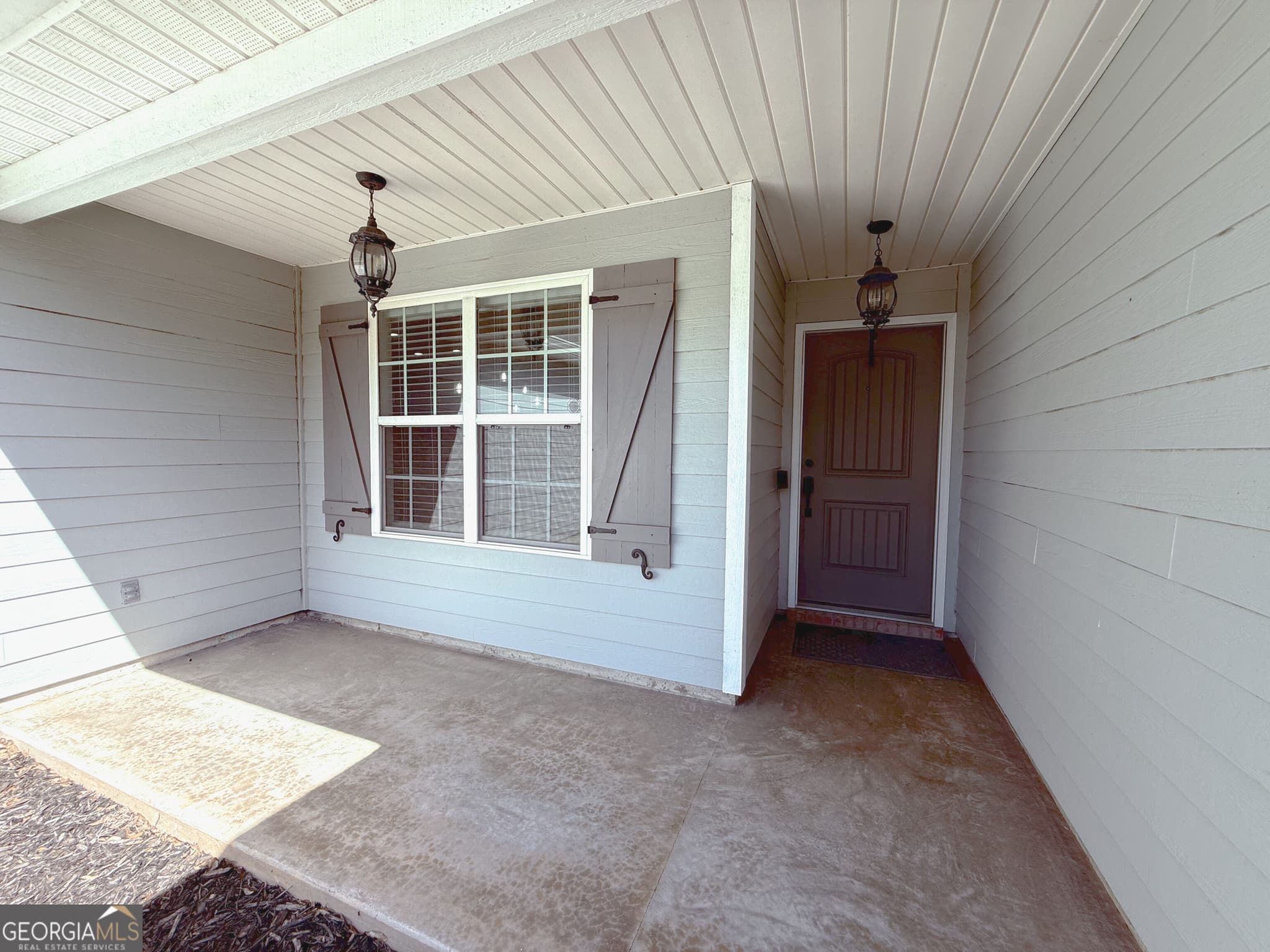3 bedroom, 2 bathroom, 1,572 sq ft single family residence for sale at 4927 Loch Laurel Road, Lake Park, GA 31636 — photo 3