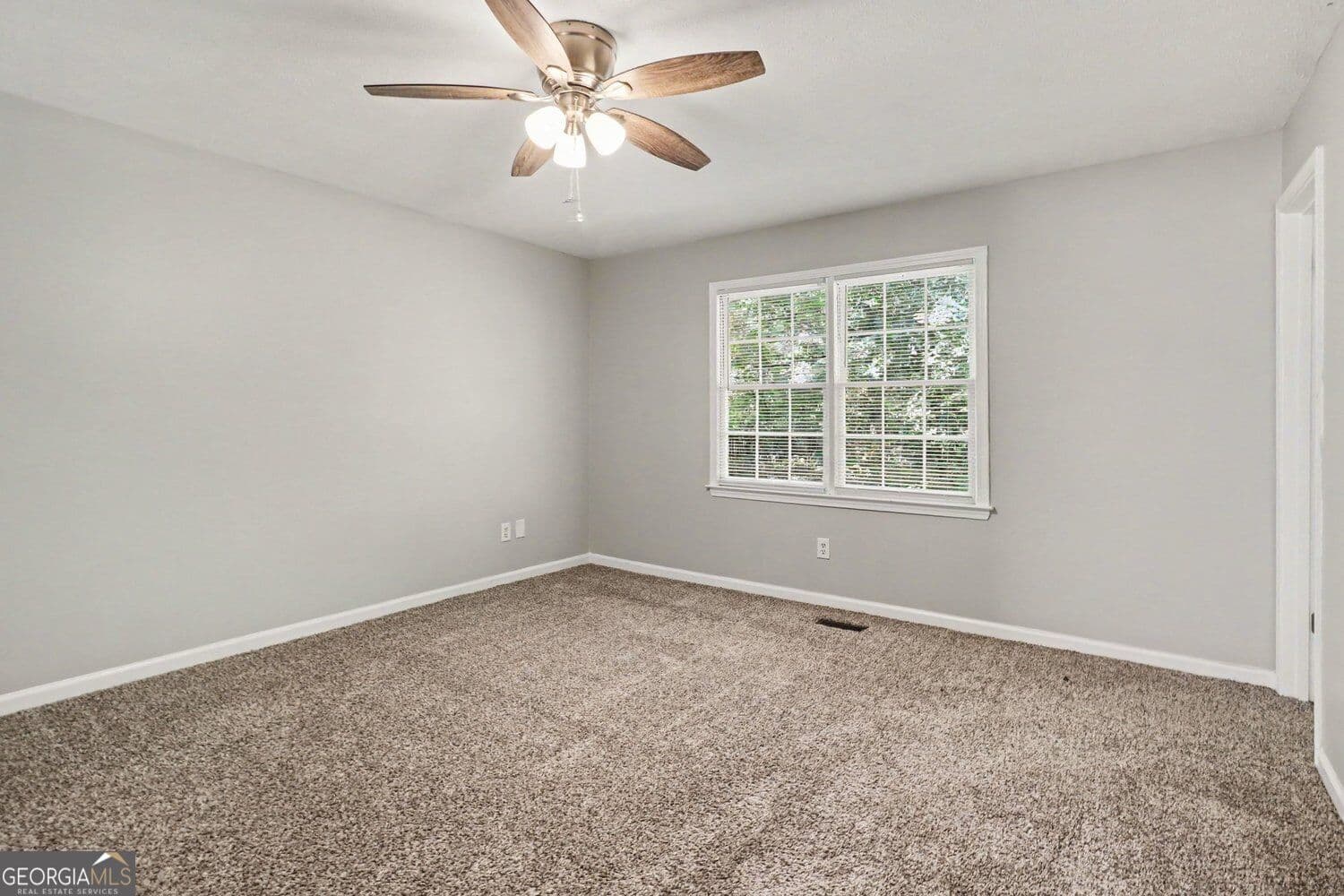 4 bedroom, 2 bathroom, 1,810 sq ft single family residence for sale at 115 Pintail Drive, Newnan, GA 30263 — photo 7