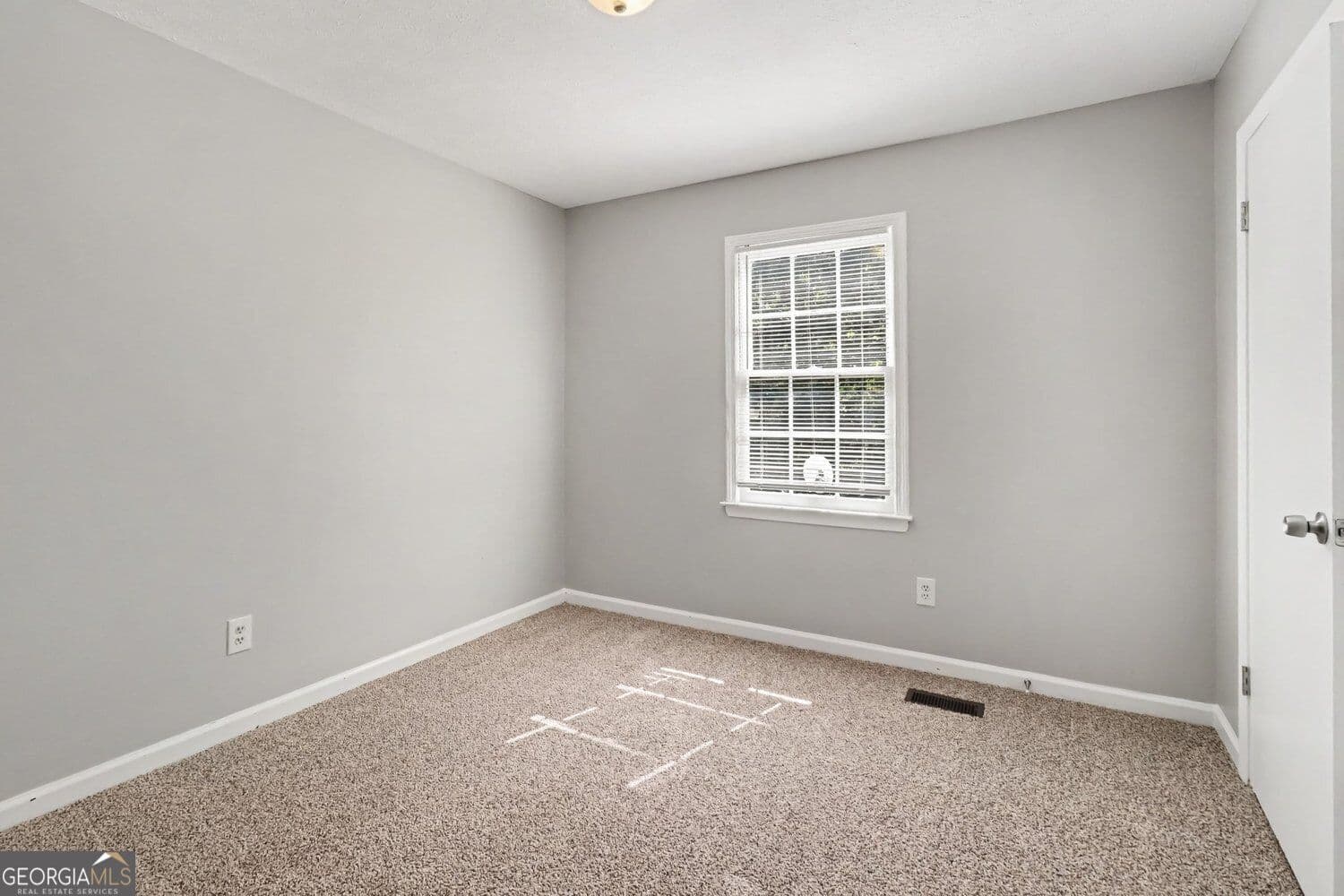 4 bedroom, 2 bathroom, 1,810 sq ft single family residence for sale at 115 Pintail Drive, Newnan, GA 30263 — photo 9