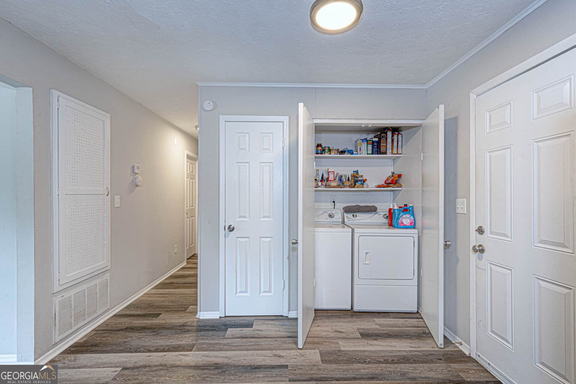 3 bedroom, 1.5 bathroom, 1,008 sq ft single family residence under contract at 5610 Jamestown Drive, Columbus, GA 31909 — photo 7