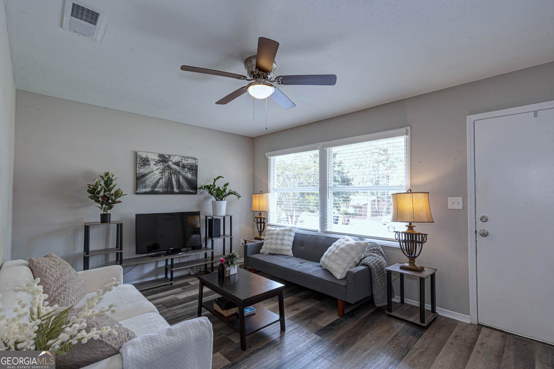 3 bedroom, 1.5 bathroom, 1,008 sq ft single family residence under contract at 5610 Jamestown Drive, Columbus, GA 31909 — photo 4