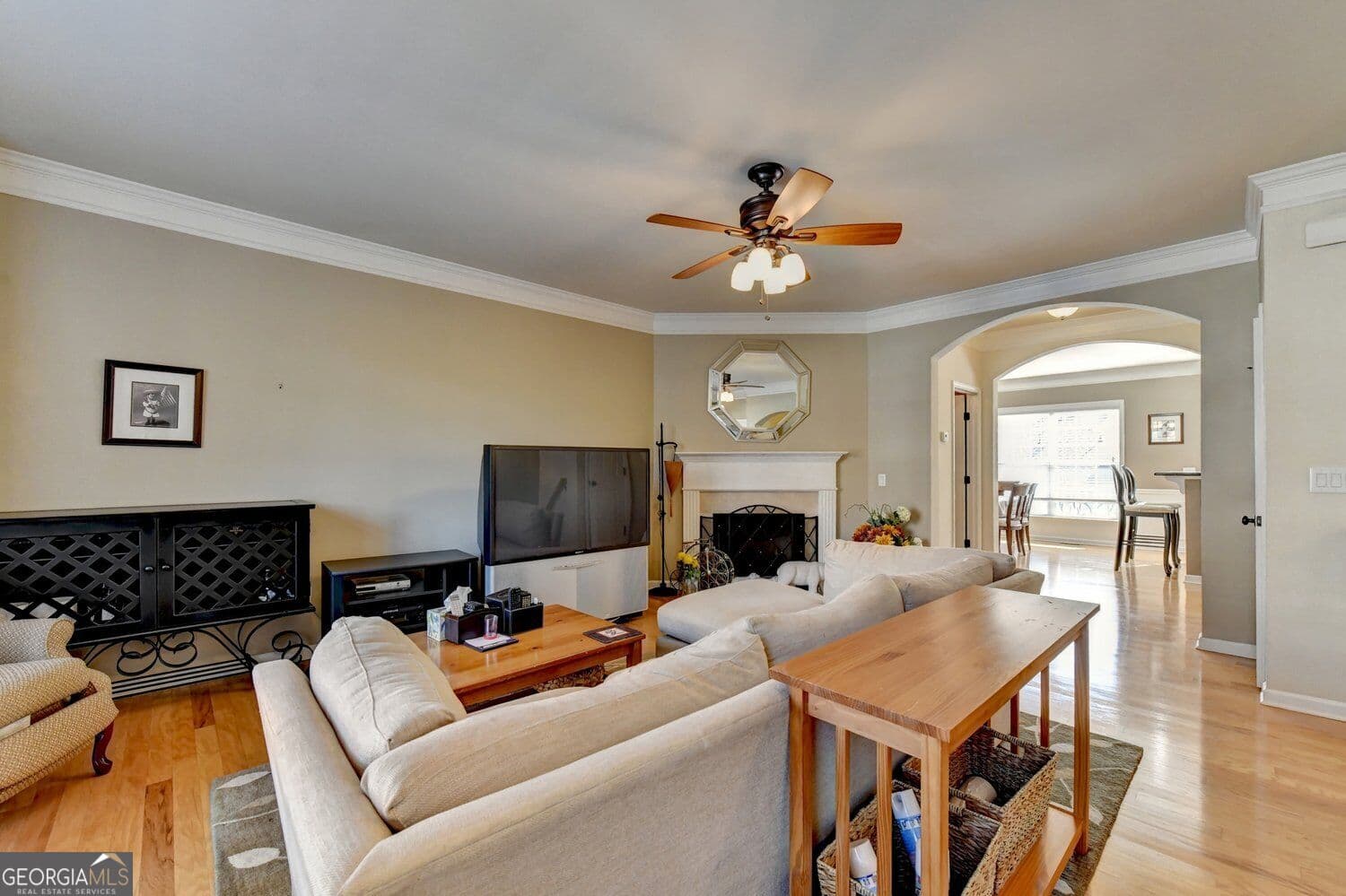 3 bedroom, 2.5 bathroom, 1,920 sq ft townhouse for sale at 6110 Briggs Way WAY, Johns Creek, GA 30097 — photo 5