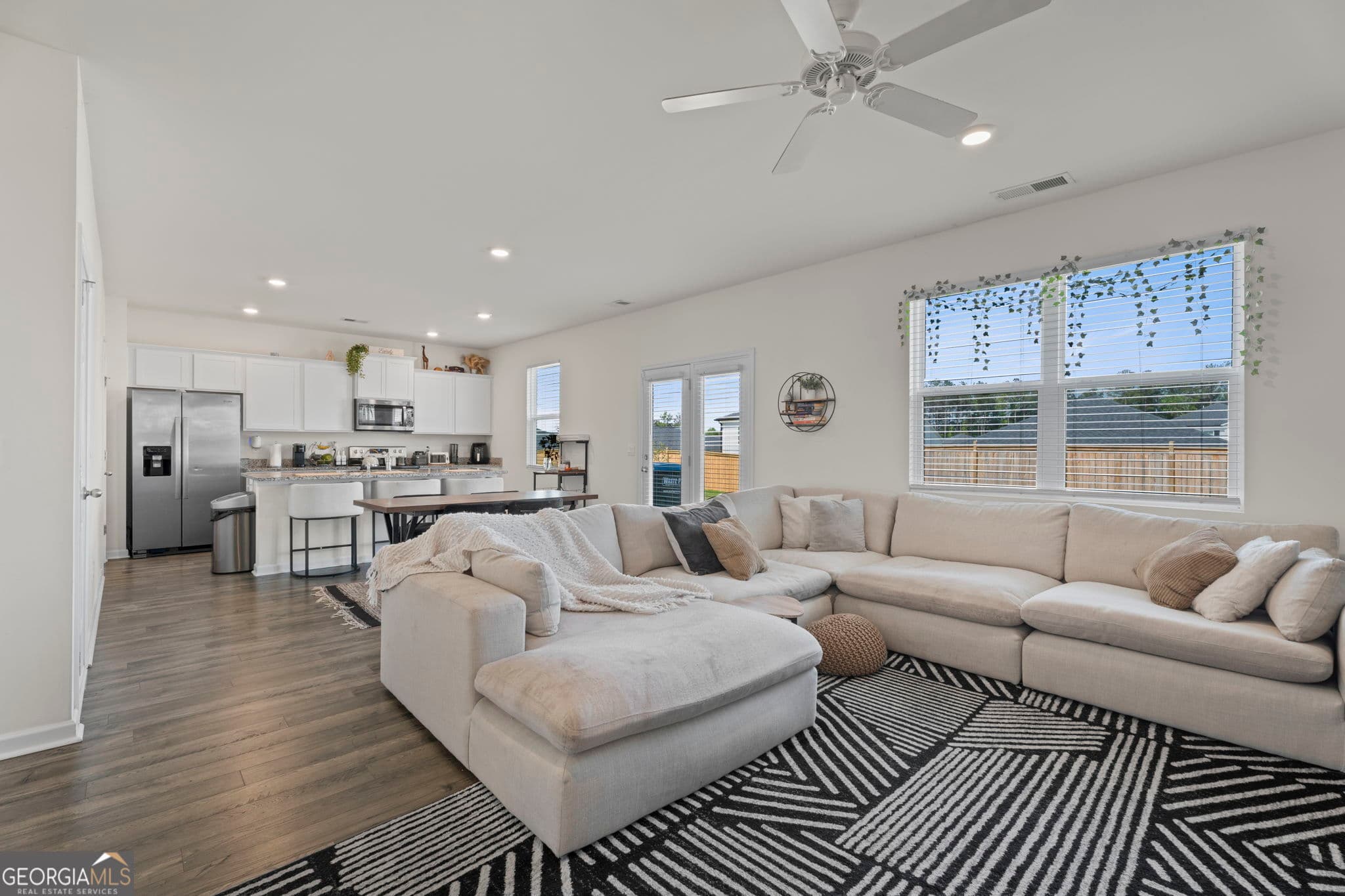 4 bedroom, 2.5 bathroom, 2,202 sq ft single family residence for sale at 249 Friendship Oak Way, Hampton, GA 30228 — photo 7