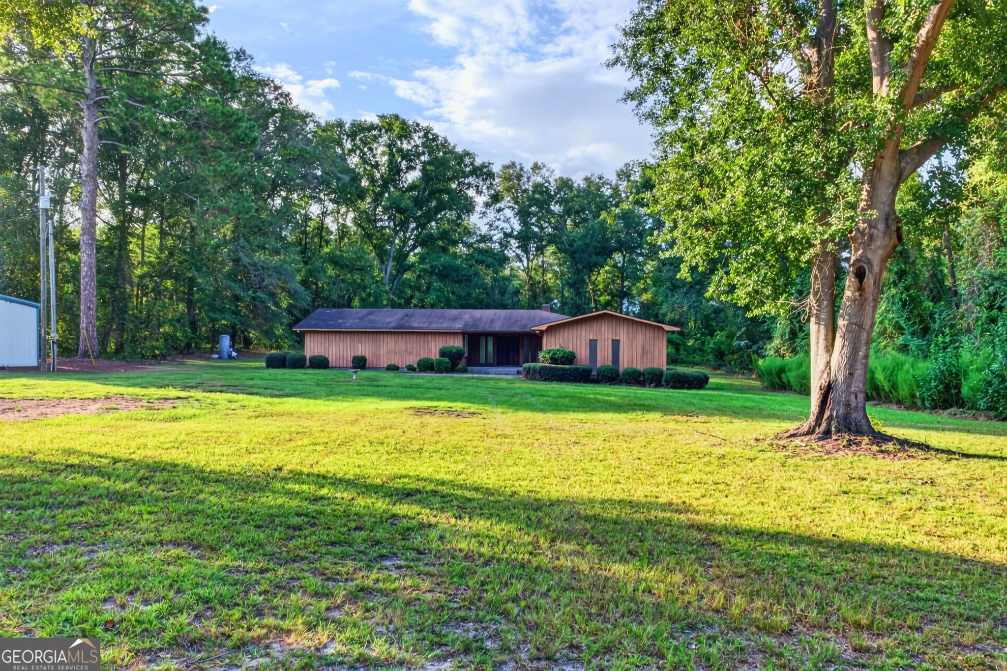 3 bedroom, 2.5 bathroom, 2,354 sq ft single family residence for sale at 9441 Hwy 169, Glennville, GA 30427