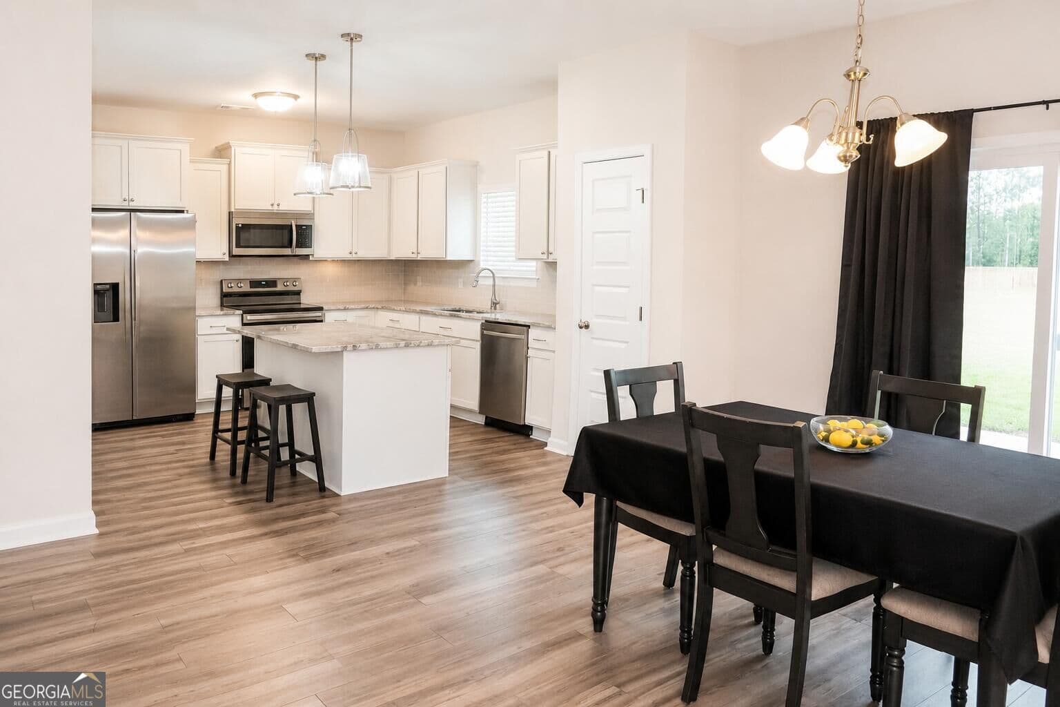 4 bedroom, 2 bathroom, 1,620 sq ft single family residence for sale at 1568 Arnold Drive, Allenhurst, GA 31301 — photo 3