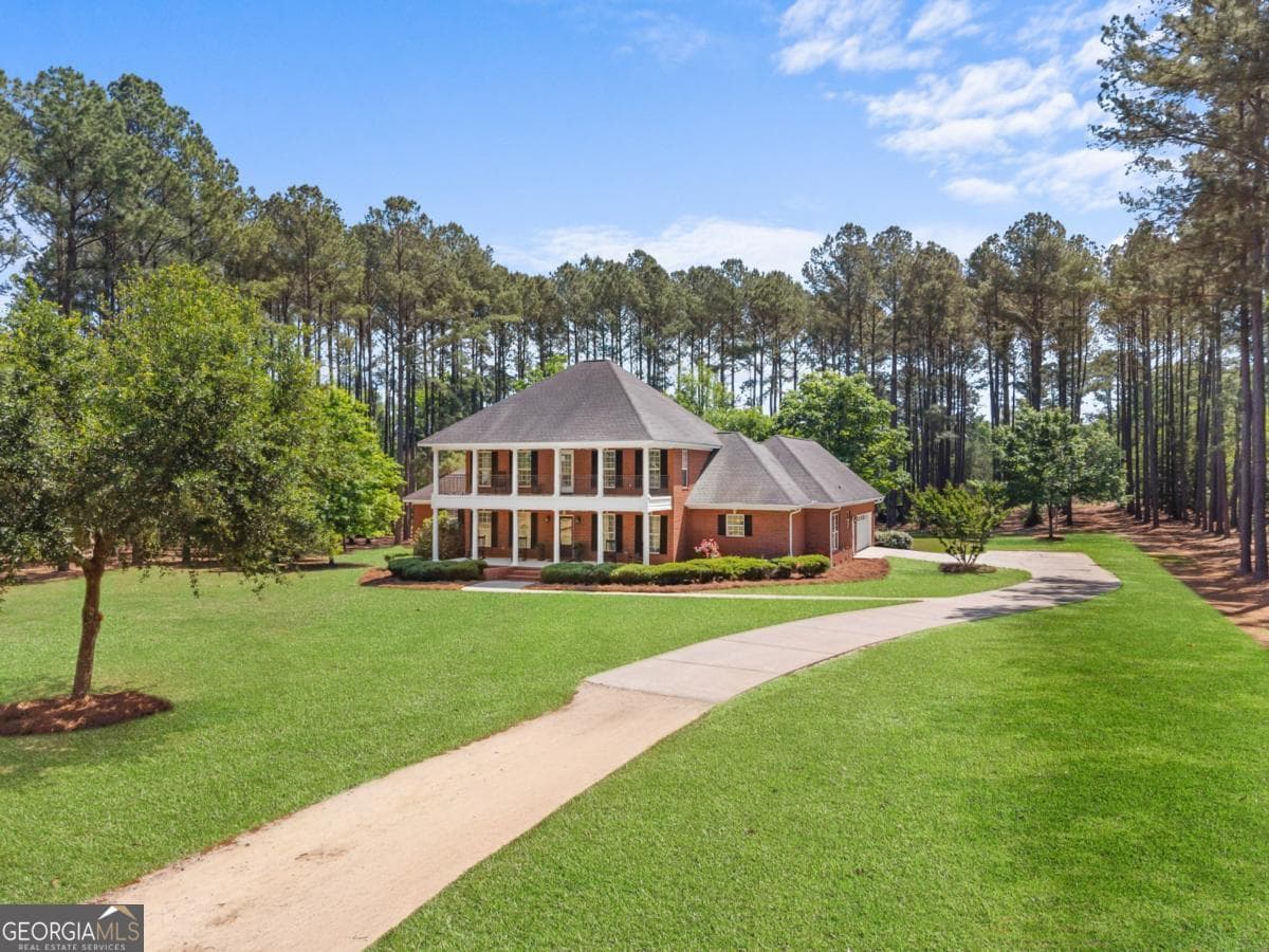 5 bedroom, 3.5 bathroom, 3,576 sq ft single family residence for sale at 392 Indigo Hills Road, Pembroke, GA 31321