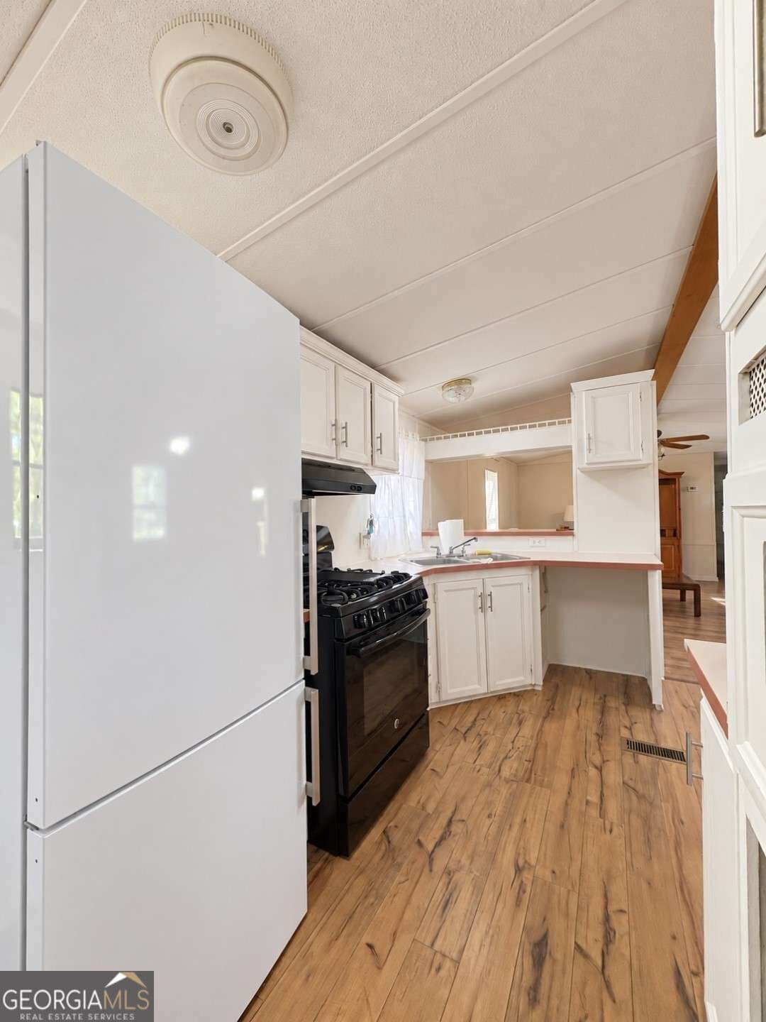 2 bedroom, 2 bathroom, 950 sq ft manufactured home,single family residence for rent at 201 Sloan Street, St. Marys, GA 31558 for $1,200 a month — photo 8