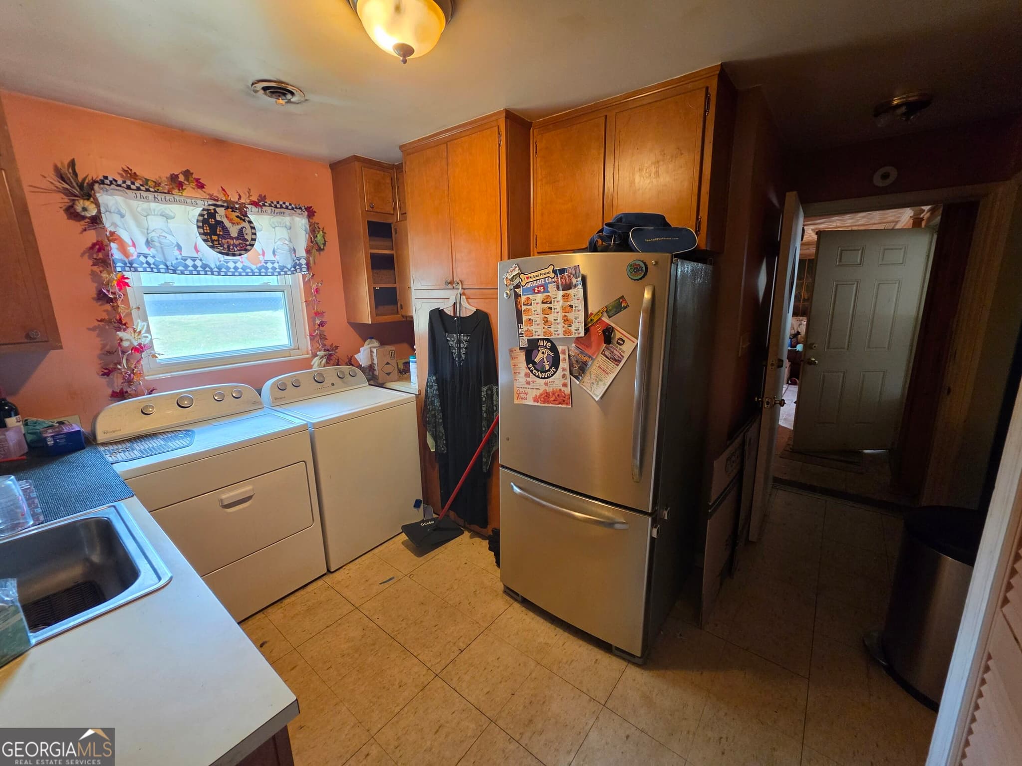 3 bedroom, 2 bathroom, 1,785 sq ft single family residence for sale at 121 Pine Lane Drive, Milledgeville, GA 31061 — photo 7