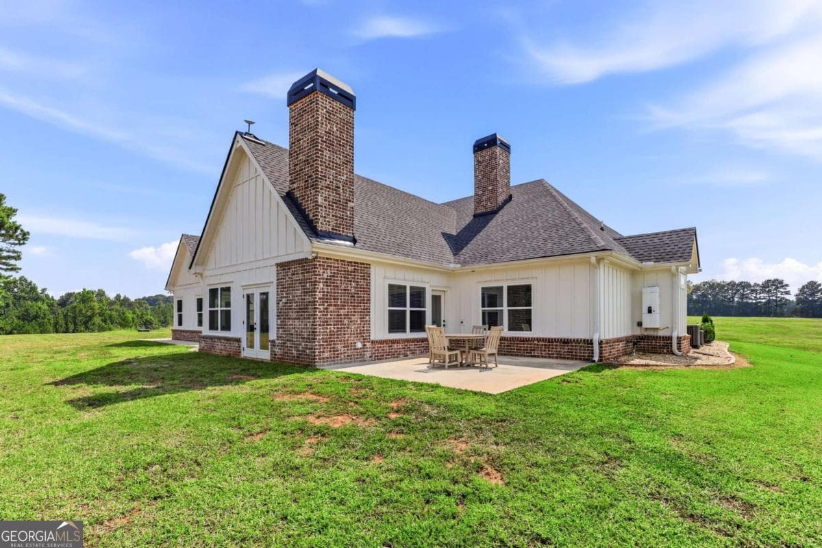 4 bedroom, 3.5 bathroom, 3,102 sq ft single family residence for sale at 5631 Sandy Creek Road, Madison, GA 30650 — photo 10