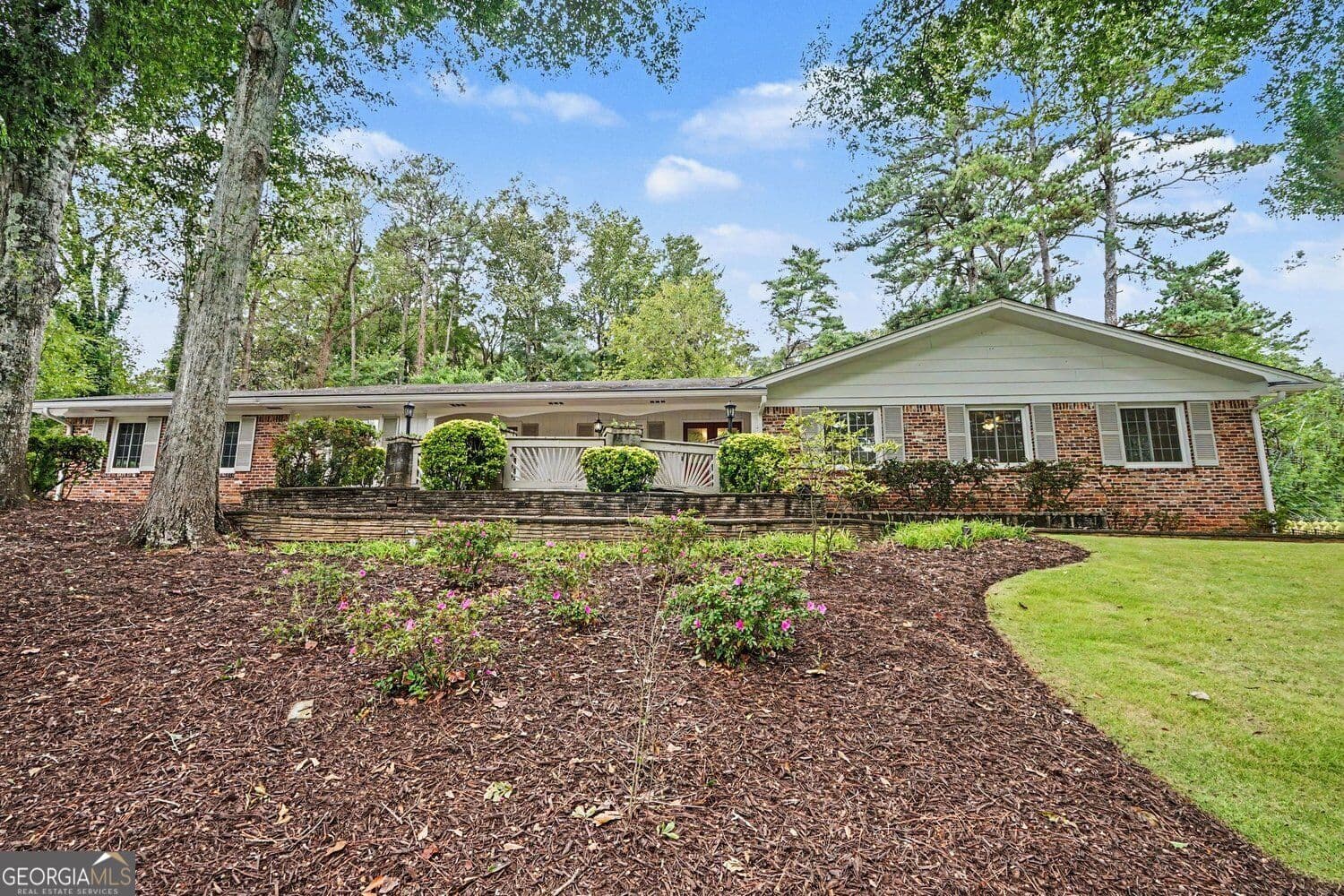4 bedroom, 4 bathroom, 5,368 sq ft single family residence for sale at 2624 Leslie Drive, Atlanta, GA 30345 — photo 3