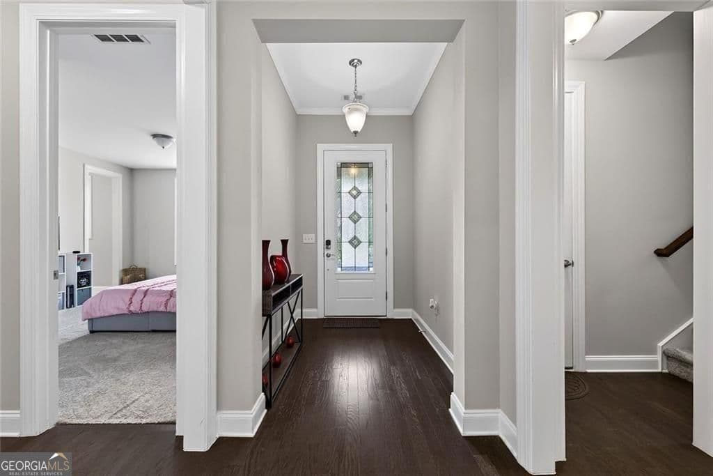 3 bedroom, 3.5 bathroom, 3,028 sq ft single family residence for sale at 411 Cedar Pine Court, Peachtree City, GA 30269 — photo 2