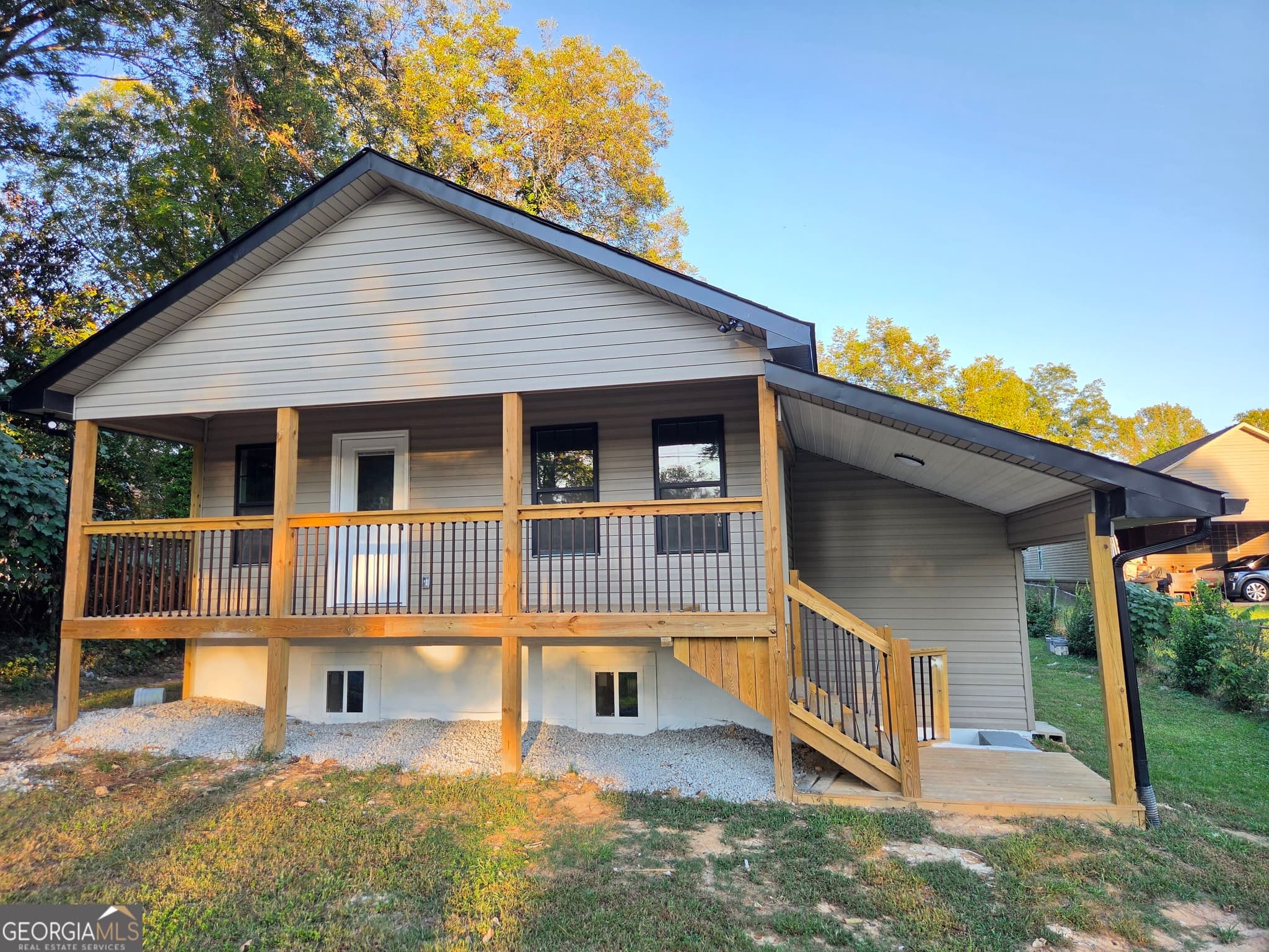 4 bedroom, 2 bathroom, 2,002 sq ft single family residence for sale at 49 Argo Street, Toccoa, GA 30577 — photo 1 of 37