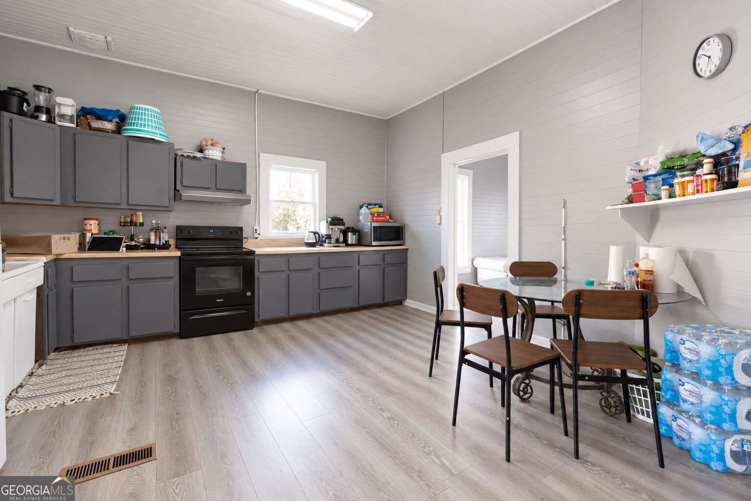 2 bedroom, 1 bathroom single family residence for sale at 324 W Line Street, Calhoun, GA 30701 — photo 6