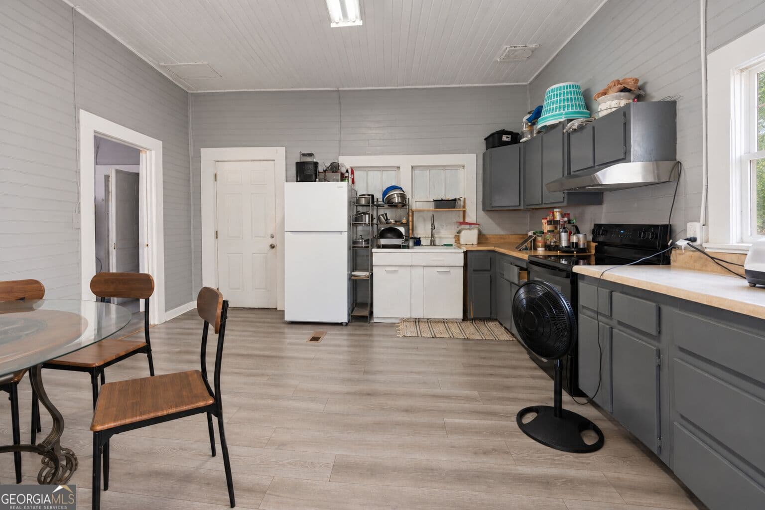 2 bedroom, 1 bathroom single family residence for sale at 324 W Line Street, Calhoun, GA 30701 — photo 7