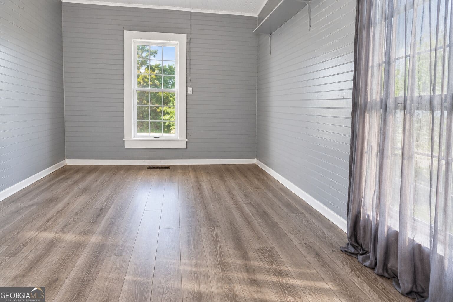 2 bedroom, 1 bathroom single family residence for sale at 324 W Line Street, Calhoun, GA 30701 — photo 8