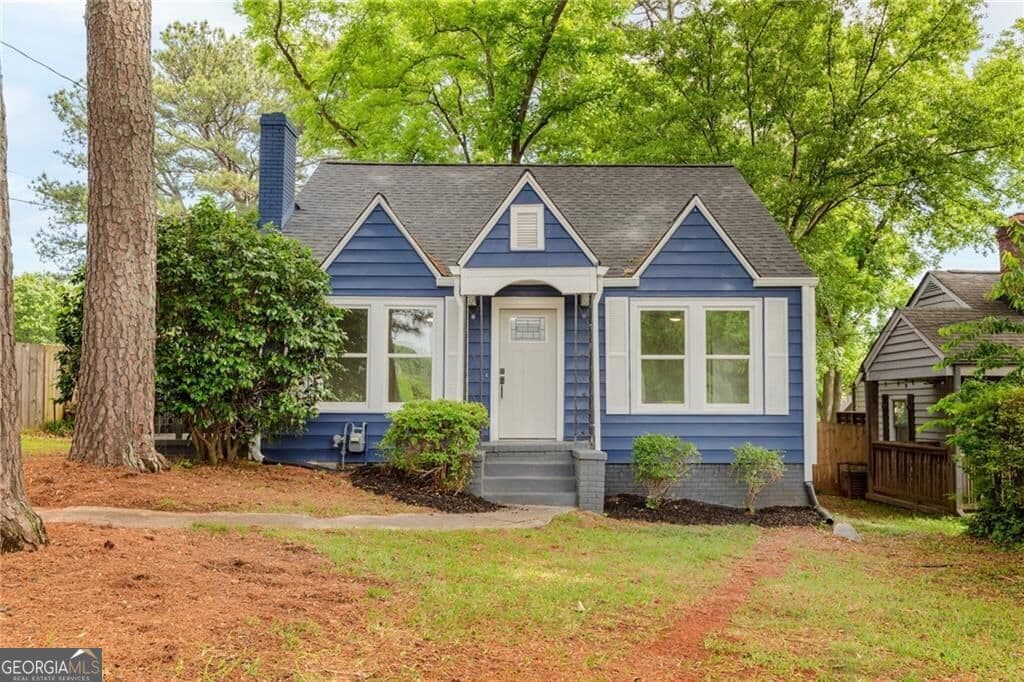 3 bedroom, 2 bathroom, 1,280 sq ft single family residence for sale at 1238 Trenton Street, Atlanta, GA 30316 — photo 1 of 36