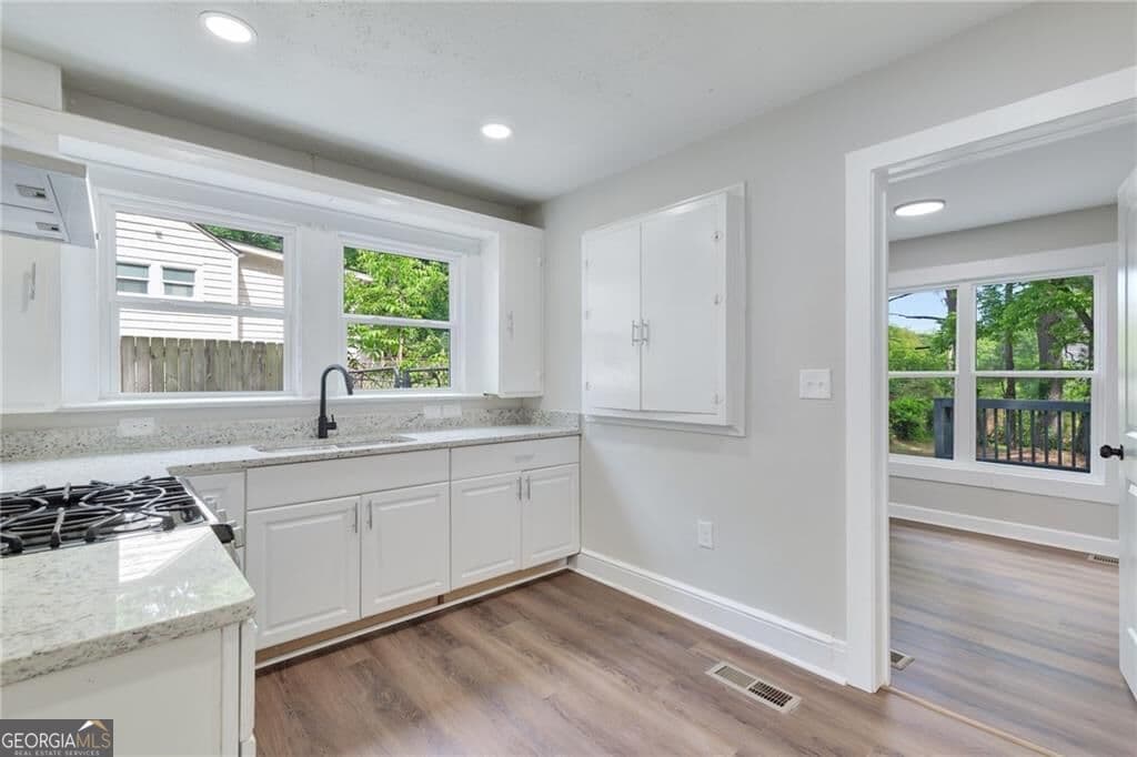 3 bedroom, 2 bathroom, 1,280 sq ft single family residence for sale at 1238 Trenton Street, Atlanta, GA 30316 — photo 9
