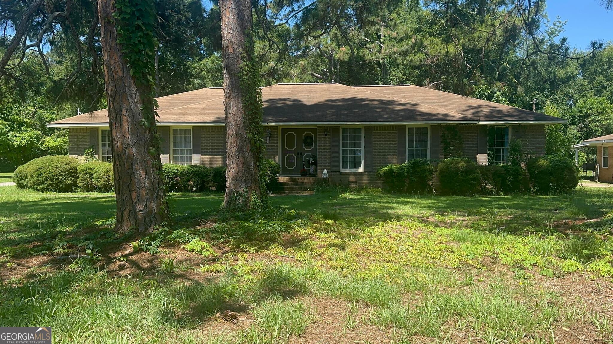 3 bedroom, 2 bathroom, 2,252 sq ft single family residence sold at 615 Forrest Drive, Fort Valley, GA 31030