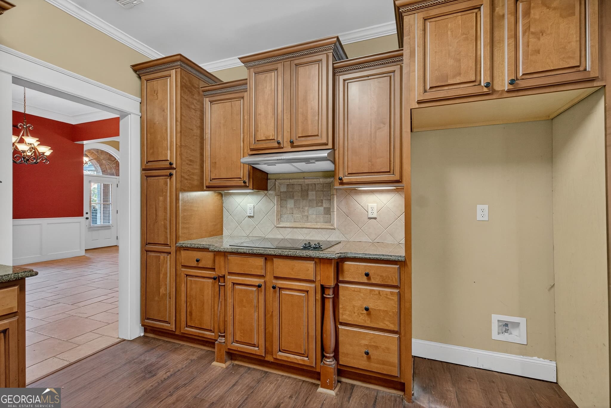 4 bedroom, 3.5 bathroom, 3,134 sq ft single family residence under contract at 101 Riverbluff Drive, Lagrange, GA 30240 — photo 3