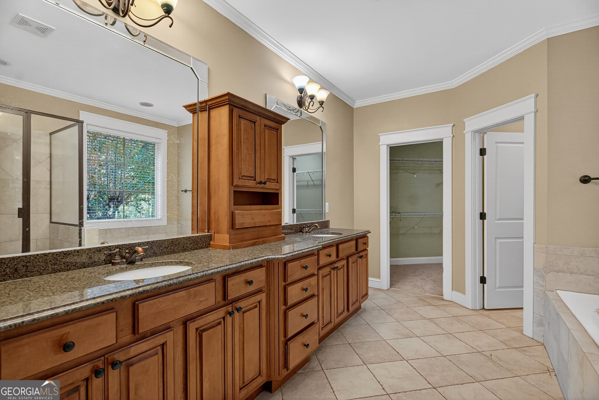 4 bedroom, 3.5 bathroom, 3,134 sq ft single family residence under contract at 101 Riverbluff Drive, Lagrange, GA 30240 — photo 10