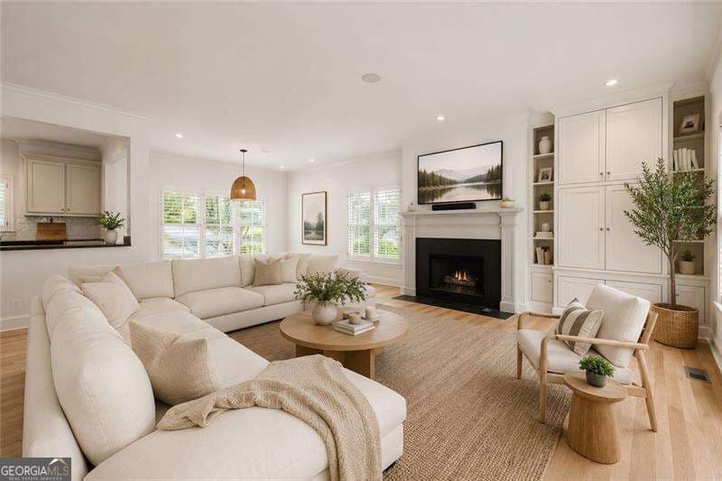 4 bedroom, 3.5 bathroom single family residence for rent at 2190 Stephen Long Drive, Atlanta, GA 30305 for $7,200 a month — photo 6