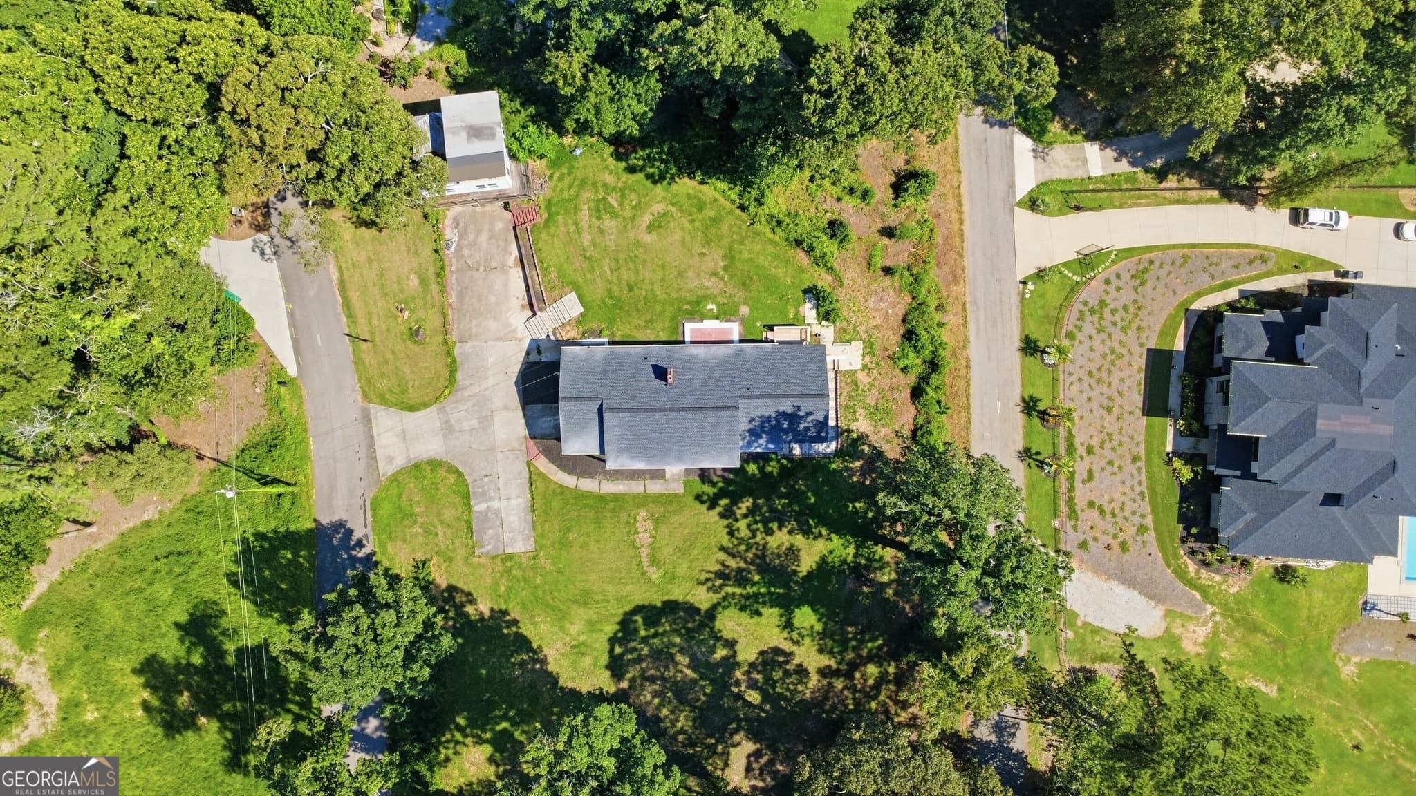 5 bedroom, 4 bathroom, 4,746 sq ft single family residence for sale at 3257 S Bay Drive, Jonesboro, GA 30236 — photo 5