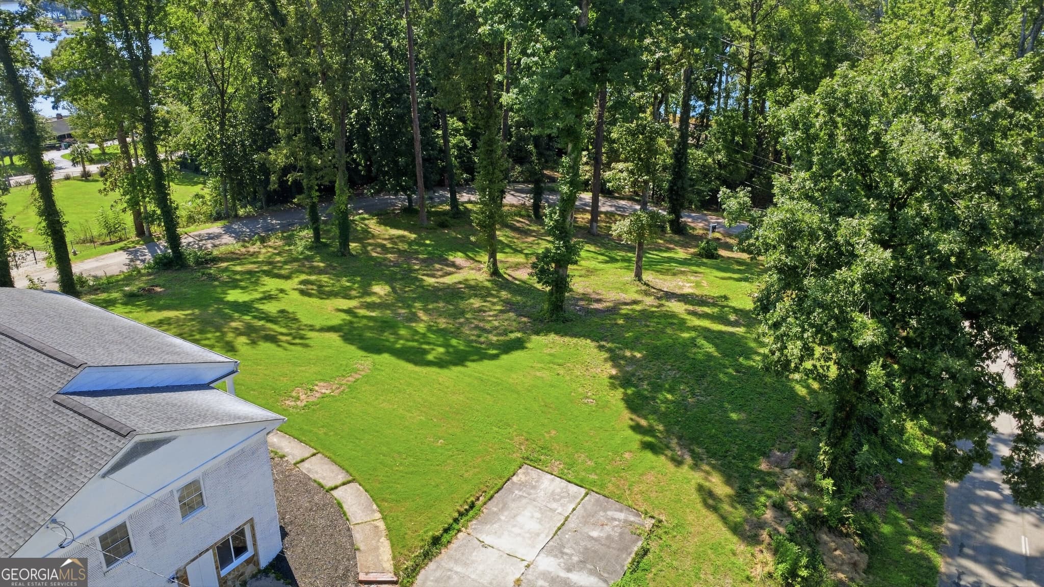 5 bedroom, 4 bathroom, 4,746 sq ft single family residence for sale at 3257 S Bay Drive, Jonesboro, GA 30236 — photo 4