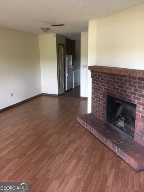 2 bedroom, 1 bathroom, 880 sq ft duplex for rent at 317 Epps Bridge Road, Athens, GA 30606 for $1,200 a month — photo 4