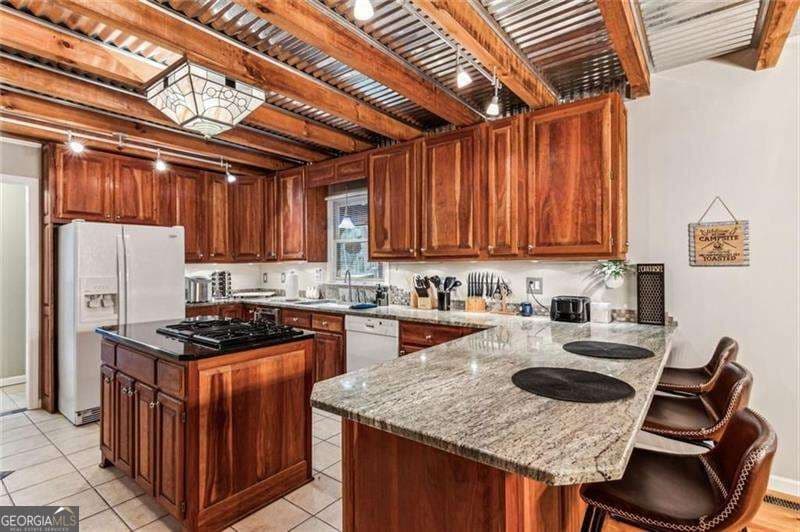 3 bedroom, 4 bathroom, 3,870 sq ft cabin,single family residence for sale at 889 Granny Branch Drive, Blue Ridge, GA 30513 — photo 7