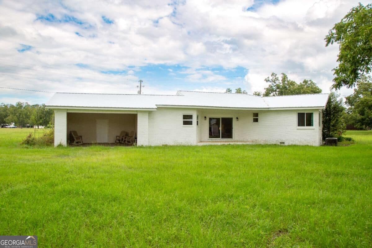 3 bedroom, 1 bathroom single family residence for sale at 2251 Zoar Road, Baxley, GA 31513