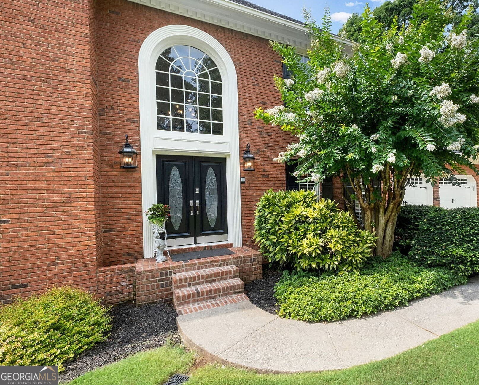 6 bedroom, 4 bathroom single family residence for sale at 122 N Lakeside Drive, Kennesaw, GA 30144 — photo 6