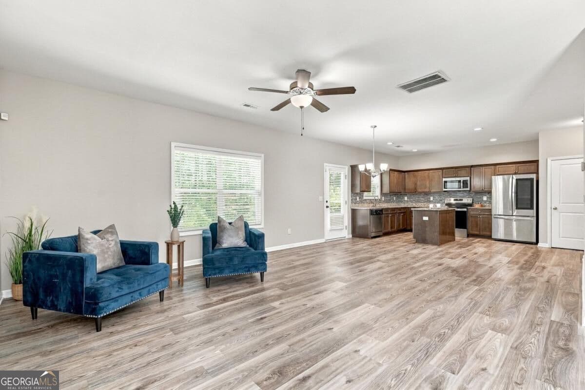 4 bedroom, 2.5 bathroom single family residence for sale at 601 Monticello Lane, Mcdonough, GA 30253 — photo 6