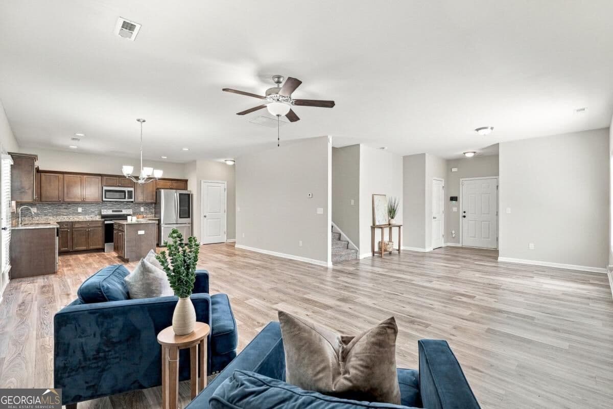 4 bedroom, 2.5 bathroom single family residence for sale at 601 Monticello Lane, Mcdonough, GA 30253 — photo 7