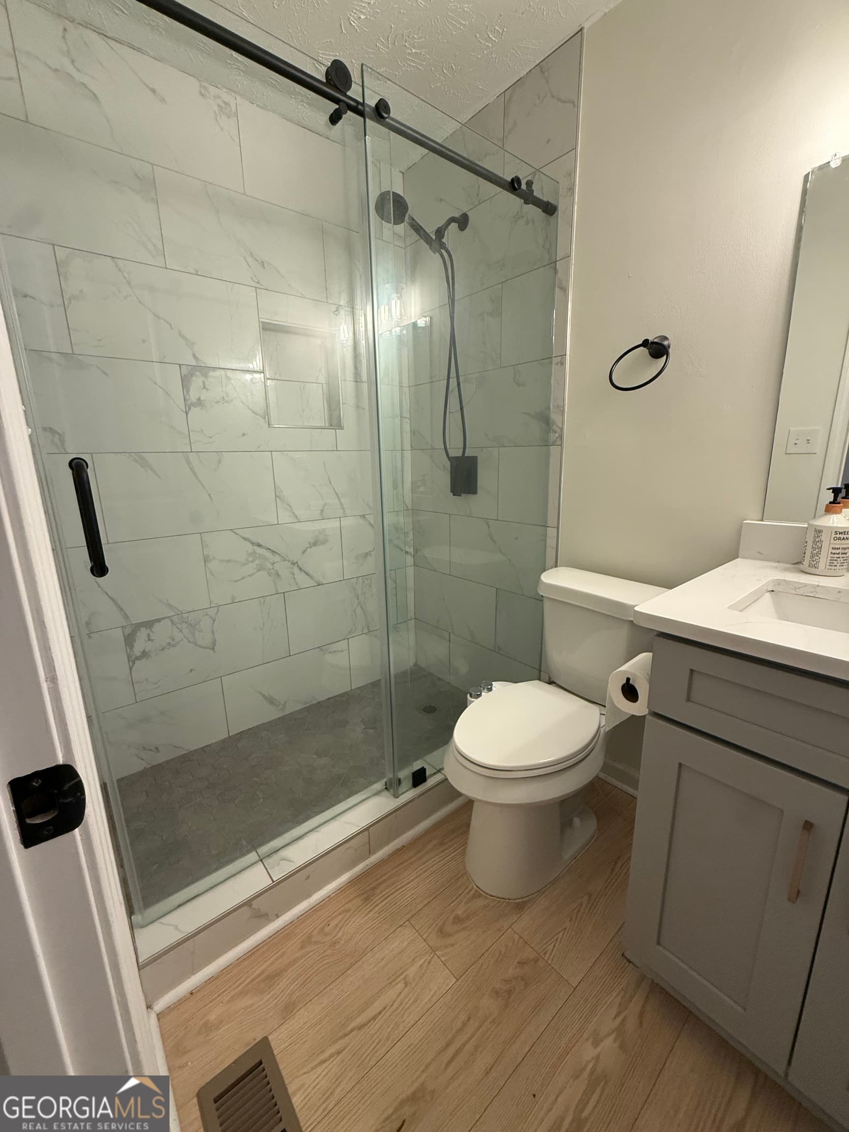 3 bedroom, 2 bathroom, 1,330 sq ft single family residence for sale at 214 Morgans Turn, Peachtree City, GA 30269 — photo 9