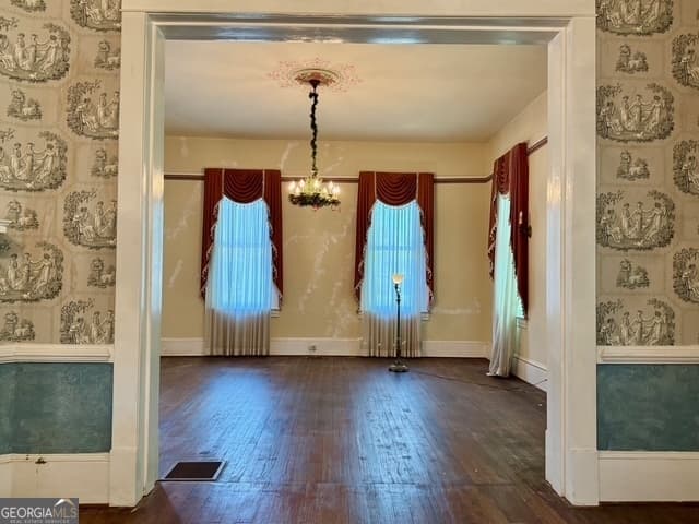5 bedroom, 2.5 bathroom, 4,697 sq ft single family residence for sale at 222 W Church Street, Lexington, GA 30648 — photo 10