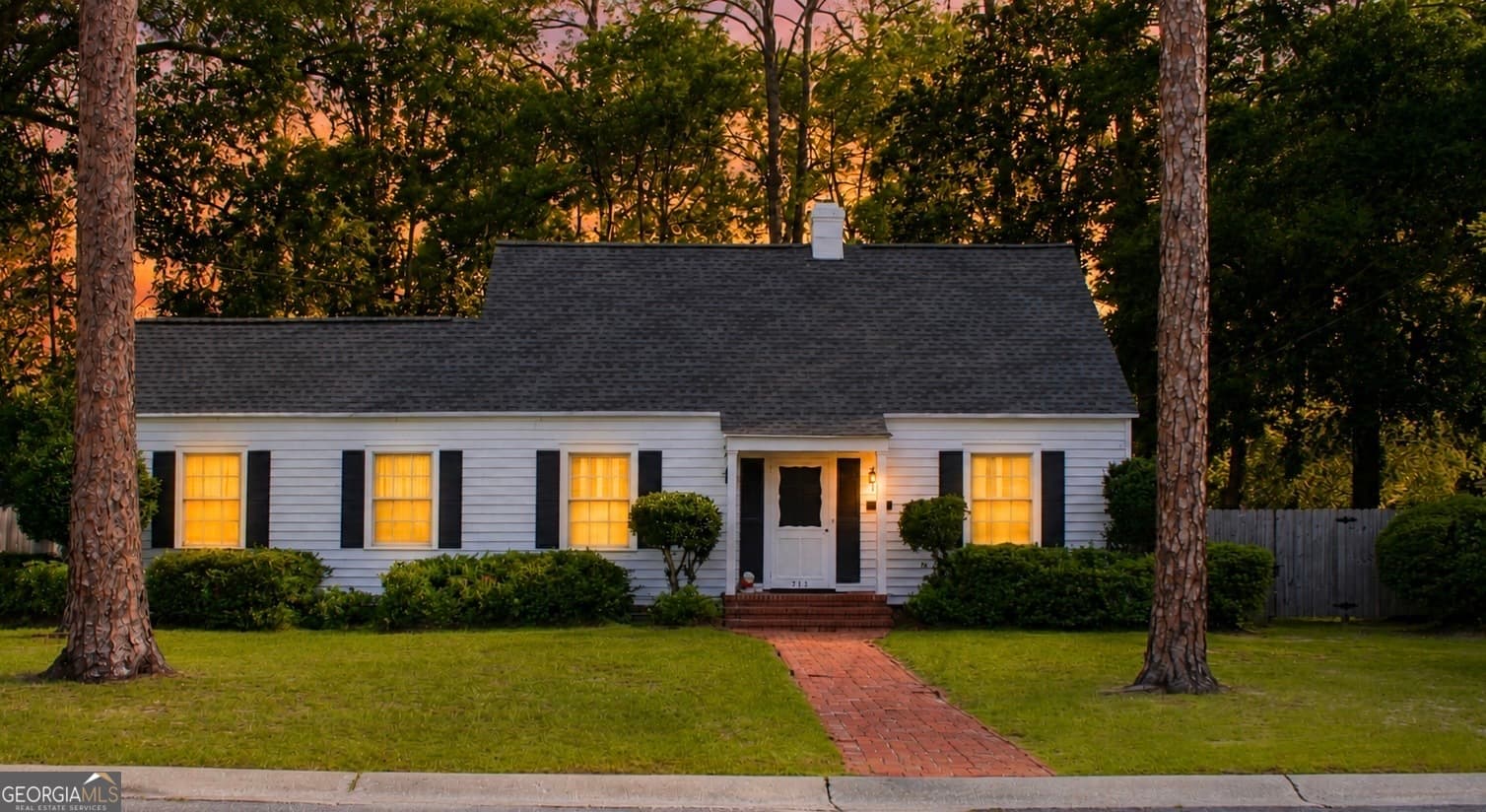 3 bedroom, 2.5 bathroom, 2,144 sq ft single family residence for sale at 713 Magnolia Drive, Waycross, GA 31501