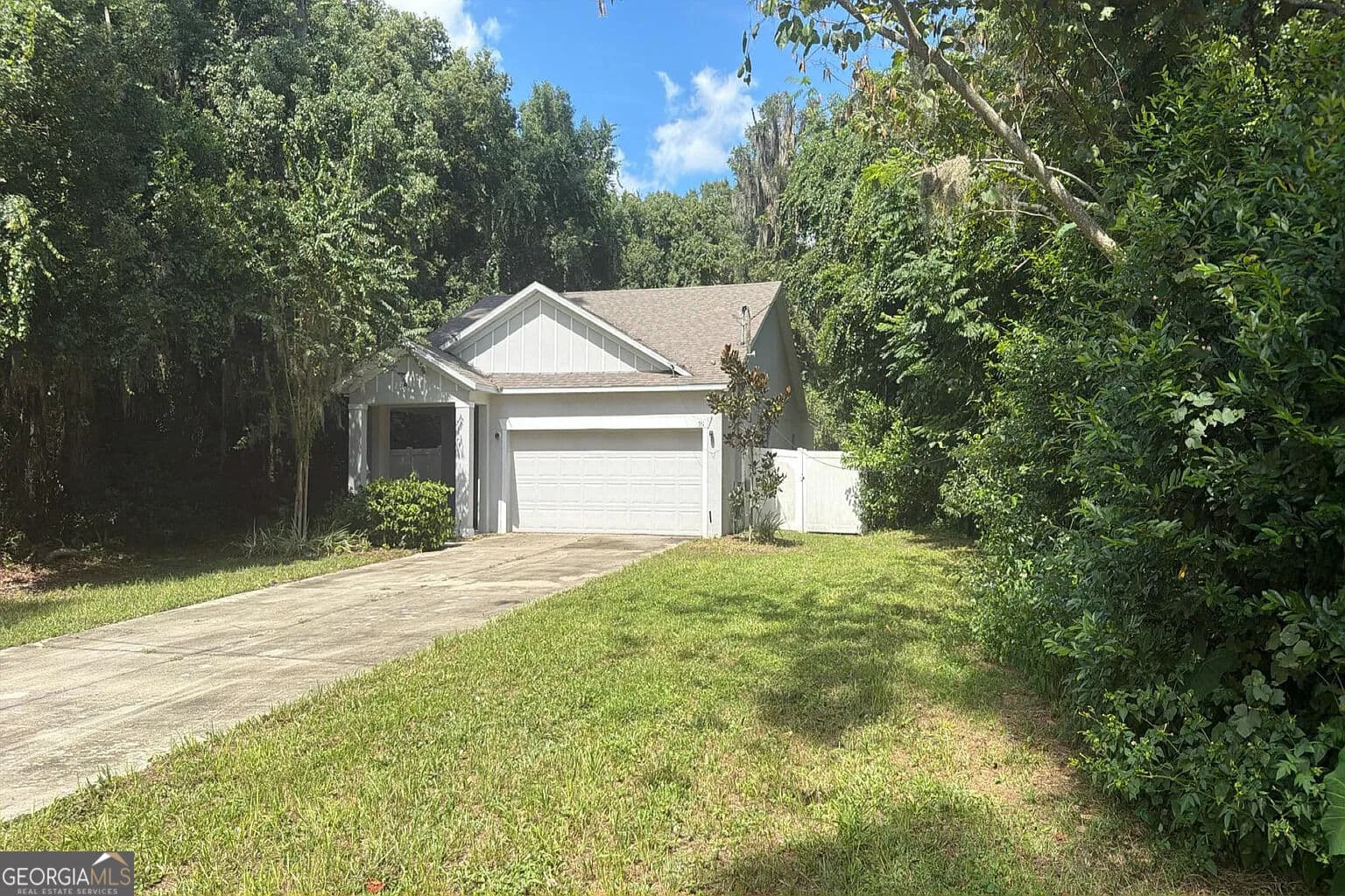 3 bedroom, 2 bathroom, 1,299 sq ft single family residence for sale at 351 E Retta Street, De Leon Springs, FL 32130 — photo 2