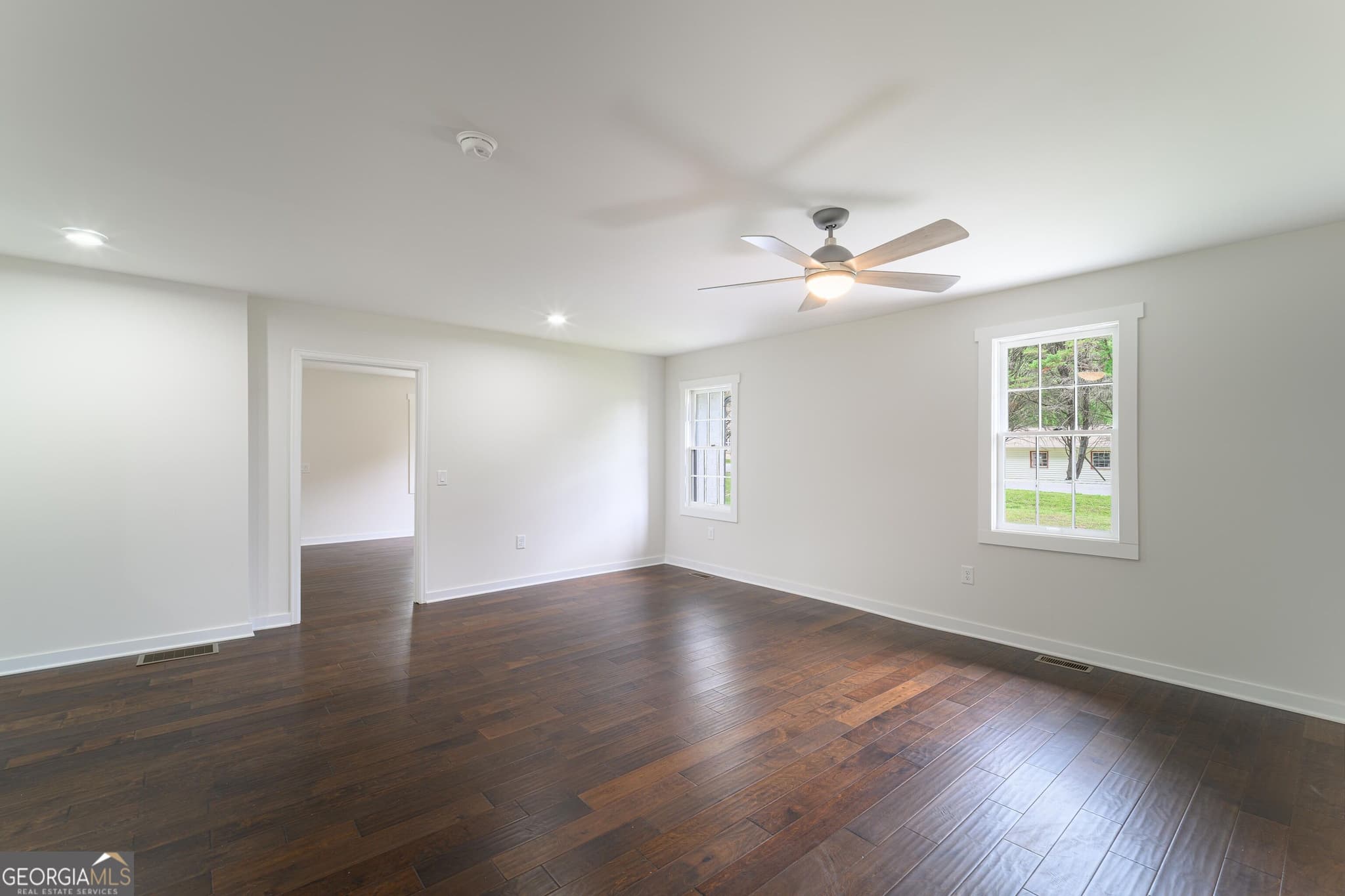 4 bedroom, 3 bathroom, 2,202 sq ft single family residence for sale at 418 Lamb Road, Moreland, GA 30259 — photo 9