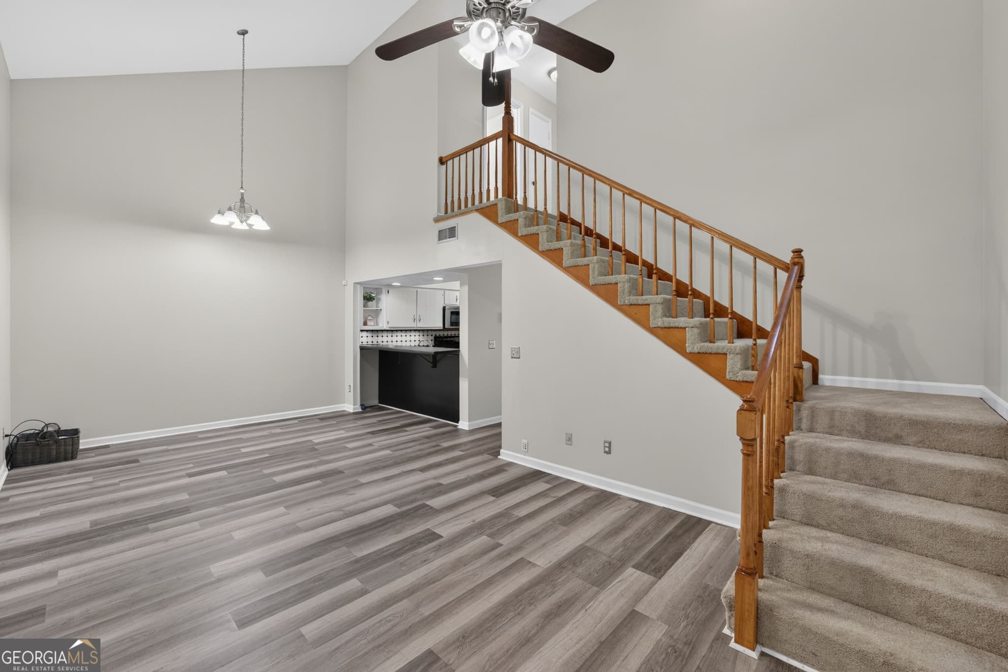 3 bedroom, 2 bathroom, 1,427 sq ft townhouse under contract at 6350 Olde Towne Drive, Columbus, GA 31907 — photo 6