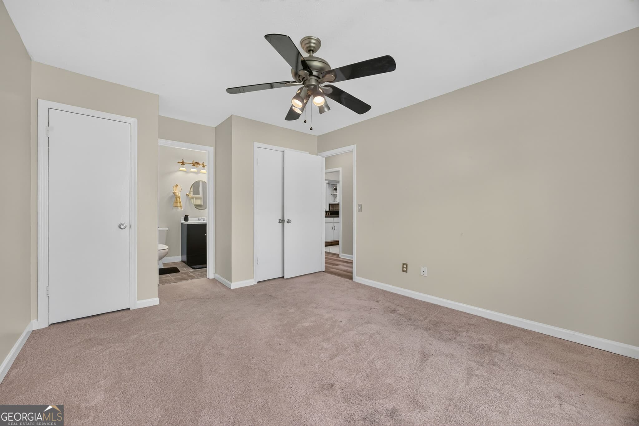 3 bedroom, 2 bathroom, 1,427 sq ft townhouse under contract at 6350 Olde Towne Drive, Columbus, GA 31907 — photo 10